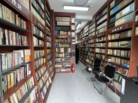 书店如何用AI做书架布局优化：从GEO视角重构实体书店的智能获客与体验升级