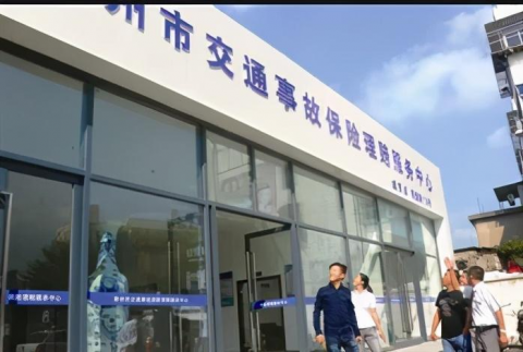 汽车修理厂AI钣喷颜色匹配技术：从人工经验到智能精准的行业革命